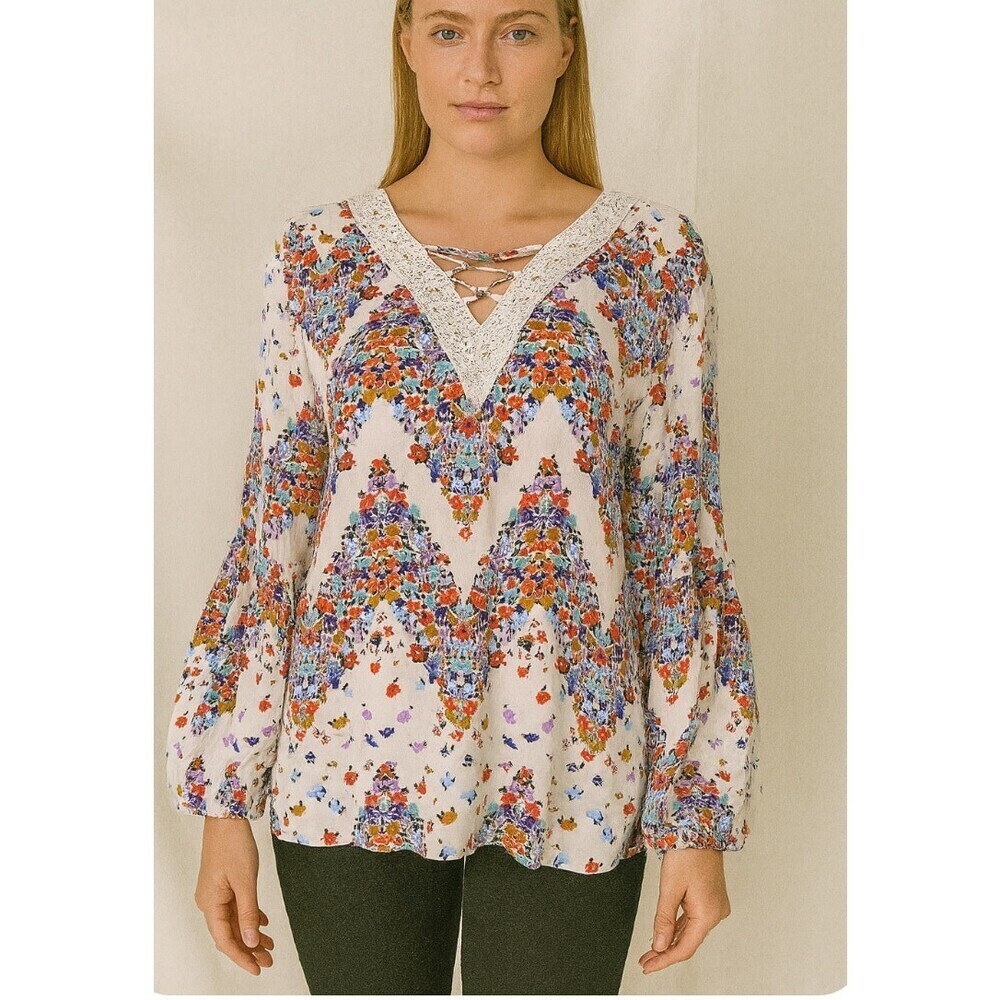 Democracy blouse top floral print boho bubble sleeve Lace V-neck SZ SM Aztec